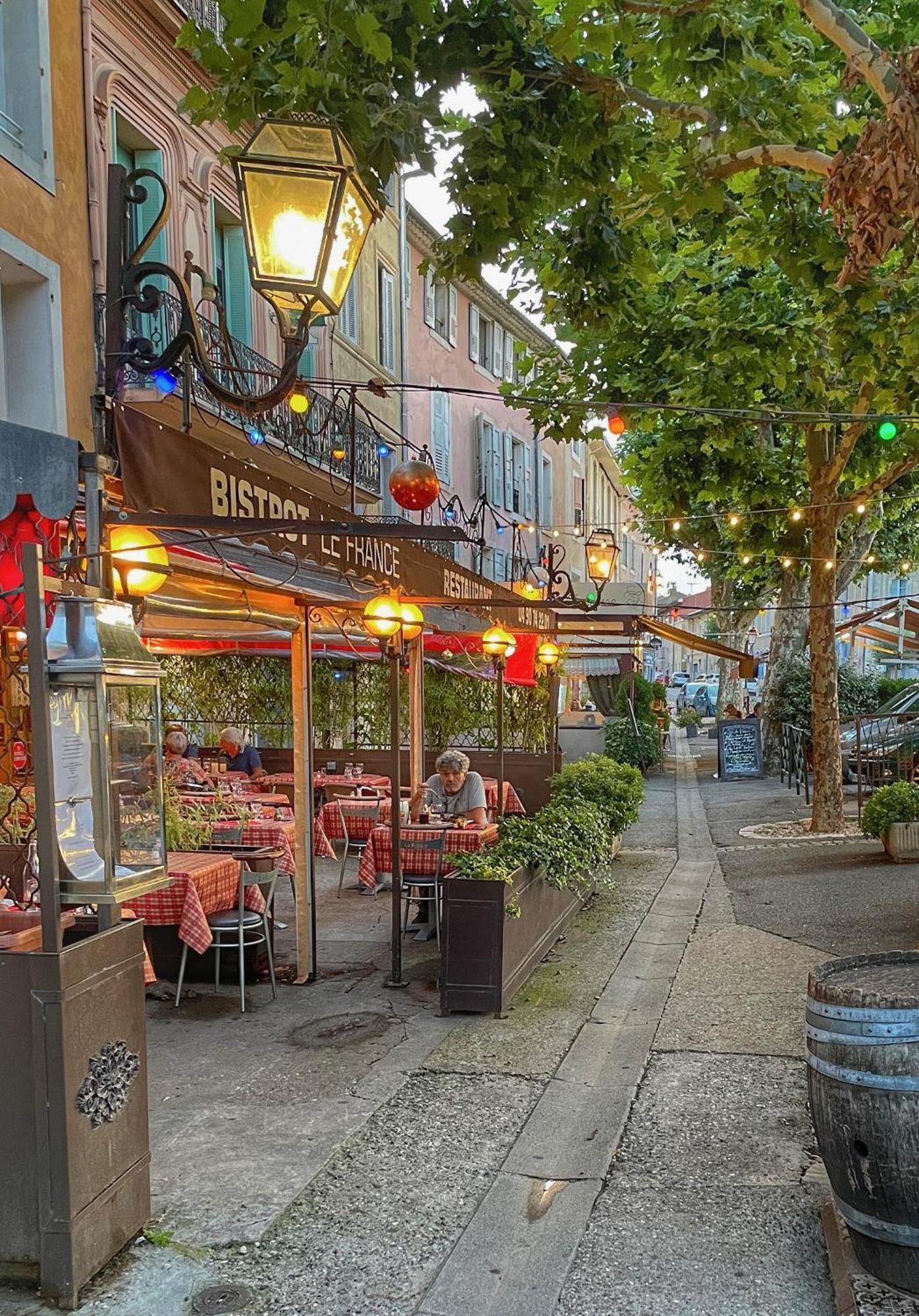 Апартаменты Le Petit Delphia Апт Экстерьер фото